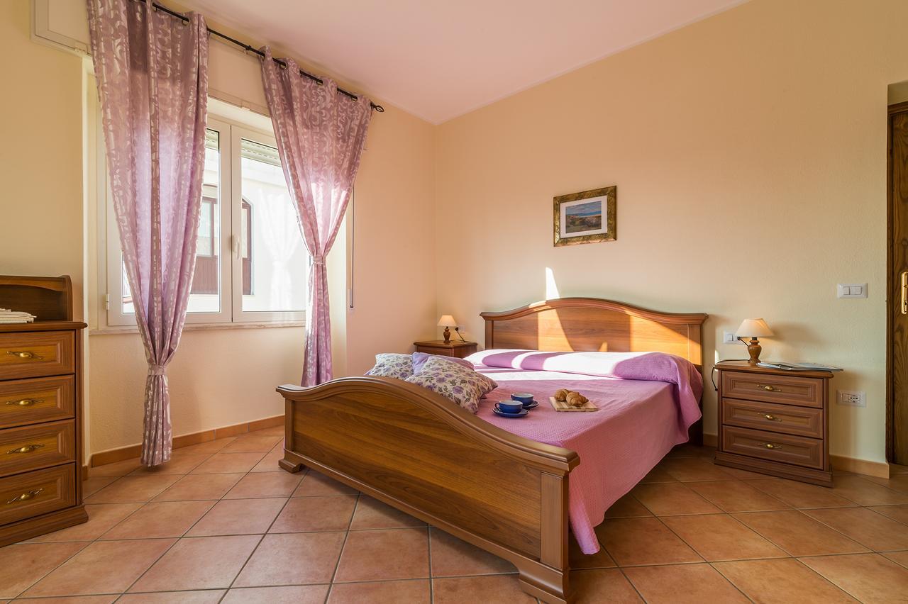 Casa Giovanni Cala Gonone Bagian luar foto