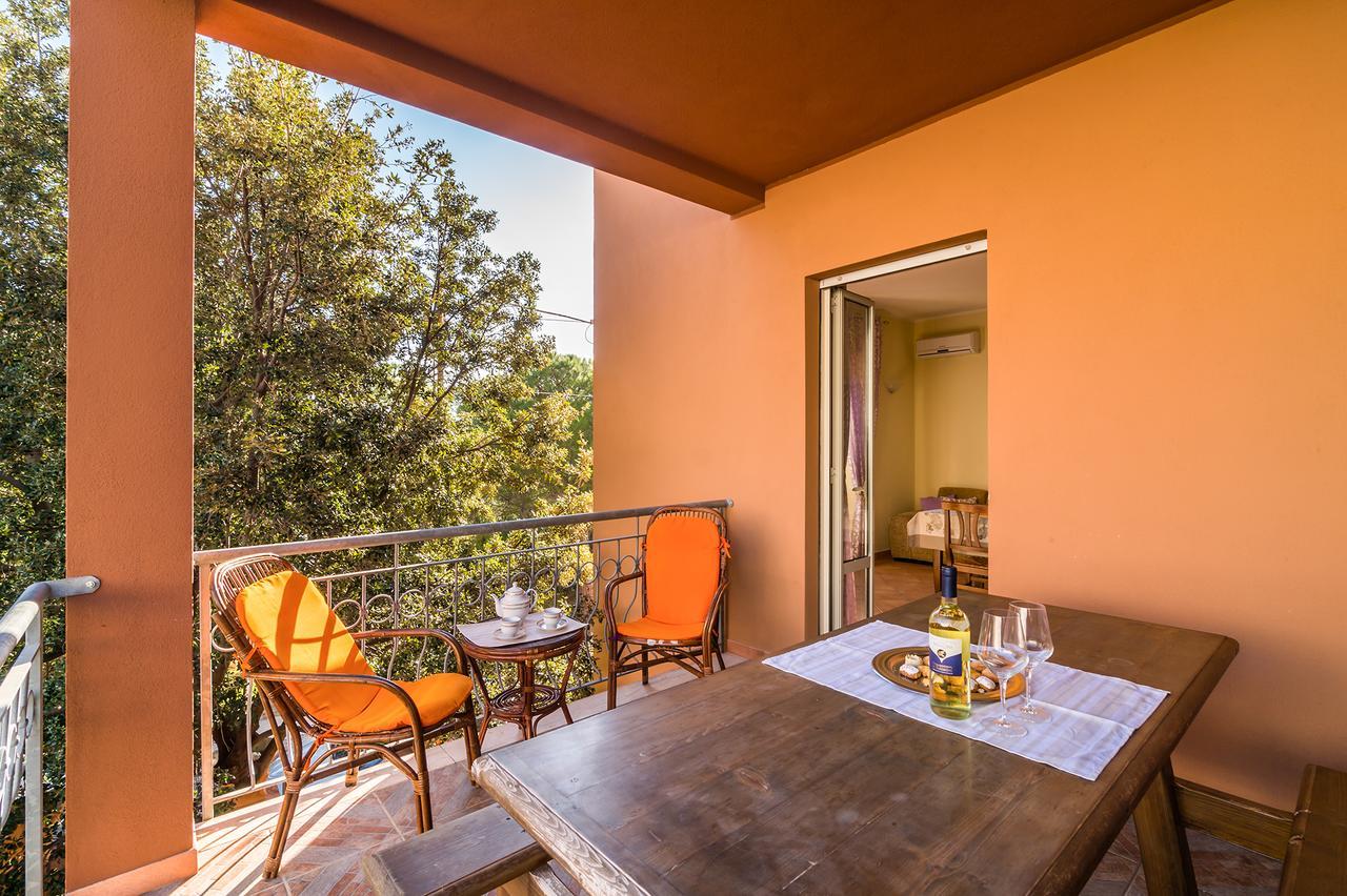 Casa Giovanni Cala Gonone Bagian luar foto